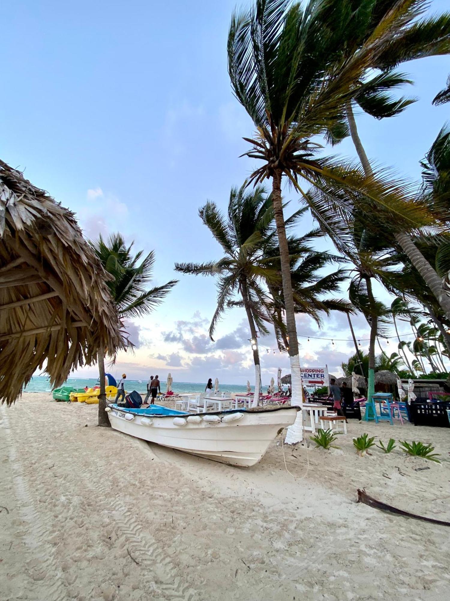 Madonna Pool Beach Los Corales Punta Cana Buitenkant foto