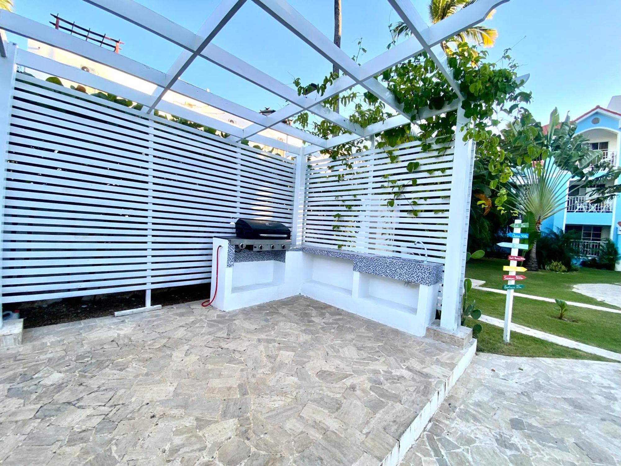 Madonna Pool Beach Los Corales Punta Cana Buitenkant foto
