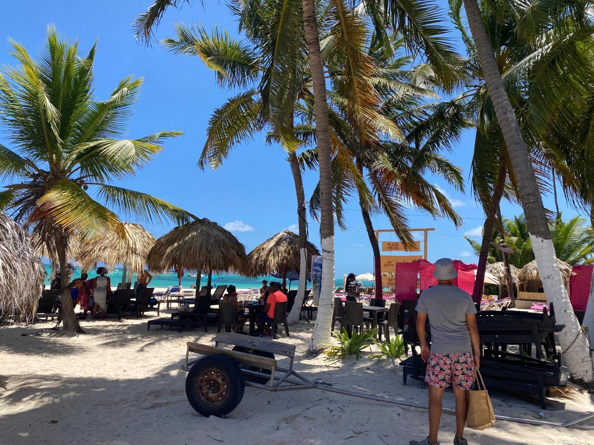 Madonna Pool Beach Los Corales Punta Cana Buitenkant foto